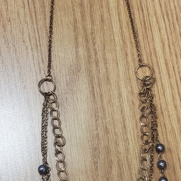 GOLD/SILVER NECKLACE/EARRING SET
